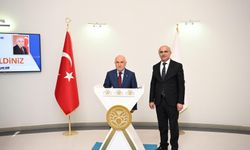 Cemil Çiçek Malatya’da: Turgut Özal Vurgusu ve Dikkat Çeken Sözler