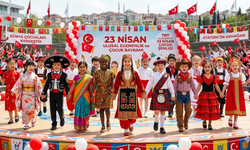 23 Nisan’da Neden Farklı Ülke Kıyafetleri Giyilir? İşte Hikayesi