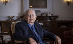 Eski TBMM Başkanı Hüsamettin Cindoruk Vefat Etti