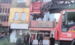 Marin'de Meydana Gelen Yangında 1'i Bebek 4 Kişi Hasteneye Kaldırıldı