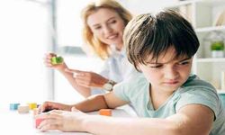 Anne Babalar Dikkat: Çocuğunuzda Otizm Belirtilerini Erken Fark Edin!