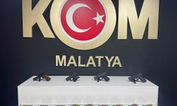 Pütürge’de Baskın! Yüzlerce Fişek ve Ruhsatsız Tabancalar Ele Geçirildi