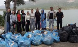 Doğanşehirli Öğrencilerden Sürgü Barajı’nda Çevre Temizliği