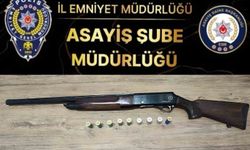 Adıyaman'da kız kardeşinin iş yeri önünde havaya ateş açan şahıs yakalandı
