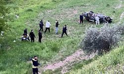 Adıyaman’da Otomobil Tarlaya Uçtu: 4 Yaralı