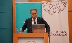 “Diploma Yetmiyor”: Rektör Akpolat’tan Dijital Çağda Üniversitelere Kritik Uyarı