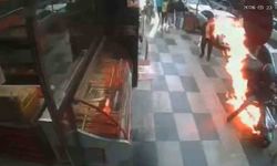 Elazığ’da Kuryenin Motosikleti Alev Aldı