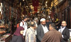Gaziantep’te Bayram Bereketi: Tarihi Çarşılarda “Adım Atacak Yer Kalmadı”