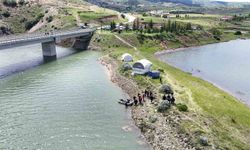 Viyadükten Suya Düşen Genci Arama Çalışmaları Sürüyor