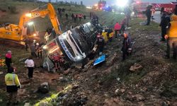 Otobüs Kazasında 4 Kişi Hayatını Kaybetti, 40 Kişi Yaralandı!
