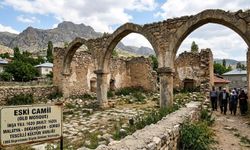 Malatya’da Yıllardır Gizli Kalan Tarih! 405 Yıllık Camiyi Gören Şaşkına Dönüyor