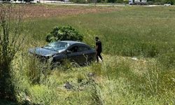 Kovancılar’da Trafik Kazası: Otomobil Tarlaya Uçtu, 3 Yaralı!