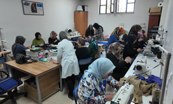 Dikiş Öğrenen Kadınlar Aile Bütçesine Katkı Sağlıyor! Malatya'daki Bu Kursa İlgi Her Geçen Gün Artıyor