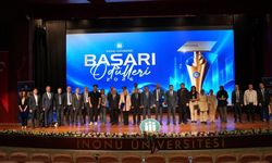 İnönü Üniversitesi marka değerini taçlandırdı: 2026 yılı kurumsal başarı ödülleri sahiplerini buldu