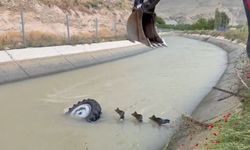 Malatya’da Film Gibi Kurtuluş: Kanala Uçan Traktörden Son Anda Atladı!