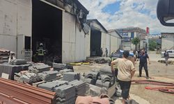 Elazığ'da korkutan depo yangını söndürüldü: Ekipler inceleme başlattı