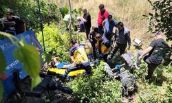 Malatya'da Çapa Motoru Dereye Devrildi: 3 Kişi Yaralandı