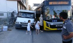 Malatya'da pes dedirten görüntü! Halk otobüsü tıkanınca bakın ne yaptılar...