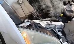 Adıyaman’da Korku Dolu Anlar! Seyir Halindeki Otomobil Bir Anda Alev Aldı