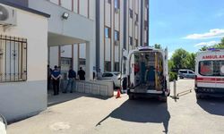 Adıyaman'da Virajı Alamadı, Motosiklet Şarampole Yuvarlandı: 2 Yaralı