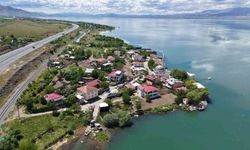 Elazığ Keban Baraj Gölü’nde Büyük Su Değişimi Havadan Görüntülendi