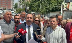 Malatya’da CHP İl Binası Önünde Gerginlik: Eski Başkan Barış Yıldız’dan Yeni Yönetime Sert Tepki