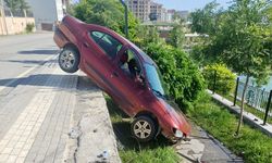Malatya’da Nefes Kesen Anlar: Otomobil Az Kalsın Dereye Düşecekti!