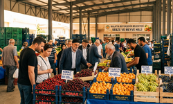 Kayısı Zirvede Ama Vatandaşın Gözü Kirazda! Malatya Halinde Fiyatlar Şaşırttı