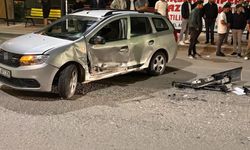 Sivas'ta Zincirleme Kaza! 3 Araç Birbirine Girdi: 5 Kişi Yaralandı