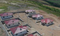 Malatya'da Deprem Konutlarının Teslim Gecikmesi Tepki Topluyor!