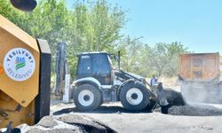 Yeşilyurt'ta Ulaşıma 2,8 Milyar TL! 610 Kilometrelik Yol Hamlesi