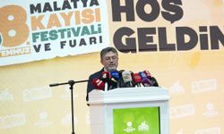Bir Kişinin 34 Günde Yaptığını 1 Günde Yapıyor! Kayısıda Yeni Dönem..