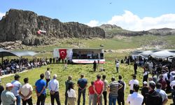 Malatya Yaylalarında Festival Coşkusu: Parçikanlılar ve Drejanlılar Bir Araya Geldi