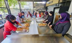Malatya’da Kadın Emeği Büyüyor! Yöresel Lezzetler Yeni Noktada Vatandaşlarla Buluşuyor