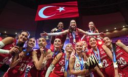 Malatyalı İsim Tarihi Zaferin Mimarı Oldu! Filenin Sultanları Bir Kez Daha Dünyanın Zirvesinde