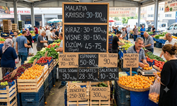 Malatya Halinde Fiyat Yarışı! Kayısı, Kiraz ve Sebzelerde Son Durum