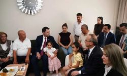 Murat Kurum Depremzede Ailenin Evine Gitti! İçeride Yaşananlar Duygulandırdı...