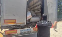 Saman Balyası Sandılar, İçinden 75 Bin Paket Kaçak Sigara Çıktı!