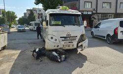 Adıyaman’da Minibüs İle Motosiklet Çarpıştı: Sürücü Yaralandı