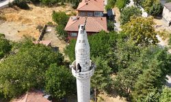 Malatya’da Depremden Kalan Tehlike! Cami Alemi Yıllardır Onarılmayı Bekliyor
