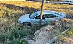 Yoldan Çıkan Otomobil Araziye Savruldu!
