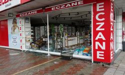 Malatya’da Fırtına Vurdu! Ağaçlar Devildi, Camlar Kırıldı