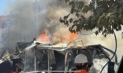 Malatya’da konteyner kentte korku dolu anlar! Alevler bir anda yükseldi