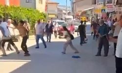 Malatya’da Husumet Kavgaya Dönüştü! Sokak Ortasında Sopalar Kullanıldı