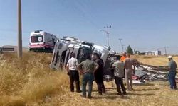 Elazığ'da Freni Boşaldığı İddia Edilen Kamyon Devrildi! Olası Facia Son Anda Önlendi