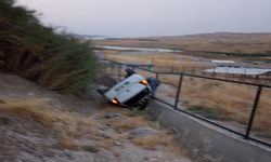Adıyaman’da Korkutan Kaza! Otomobil Şarampole Yuvarlandı