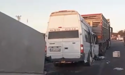 Malatya'da Tarım İşçilerini Taşıyan Minibüs Tıra Çarptı! Çok Sayıda Yaralı Var