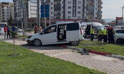 Malatya’da Peş Peşe Gelen Kazalar Gündem Oldu! 5 Kişi Yaralandı