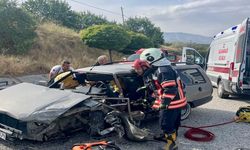 Malatya-Gölbaşı Yolunda Feci Kaza! Otomobil Hurdaya Döndü, Sürücü Sıkıştı