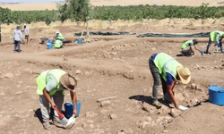 Çinli Arkeologlar Şanlıurfa’da İlk Kez Kazı Yapıyor! Yoğunburç’ta Tarihin İzleri Aranıyor
